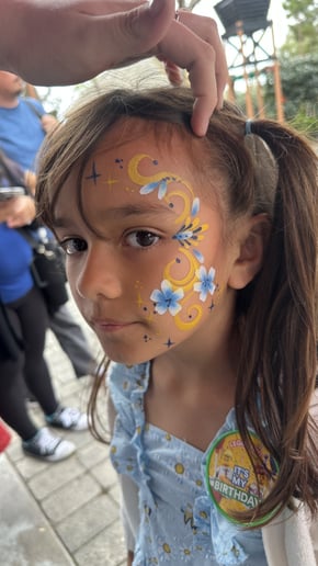 Gallery photo 10 of Happy Hues Face Paint