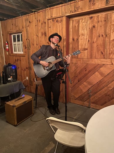 Gallery photo 8 of Ry Edwards - Indie Pop, Rock, and Folk
