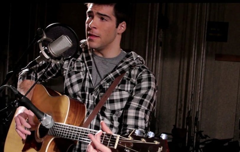 Gallery photo 2 of Ryan Shubert - Acoustic Singer