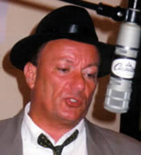 Gallery photo 4 of Billy Kay as Sinatra