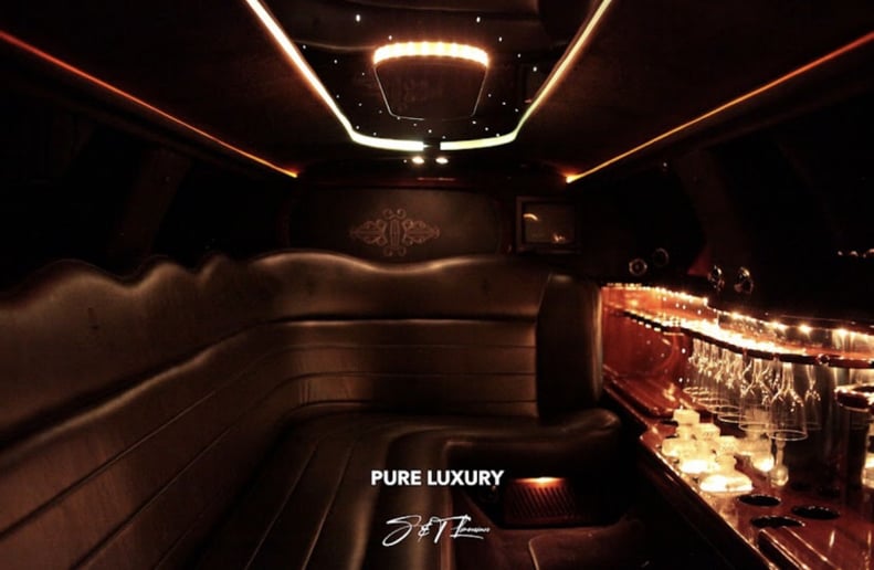 Gallery photo 4 of S & T Limousines