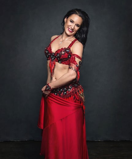 Gallery photo 1 of Suzanna