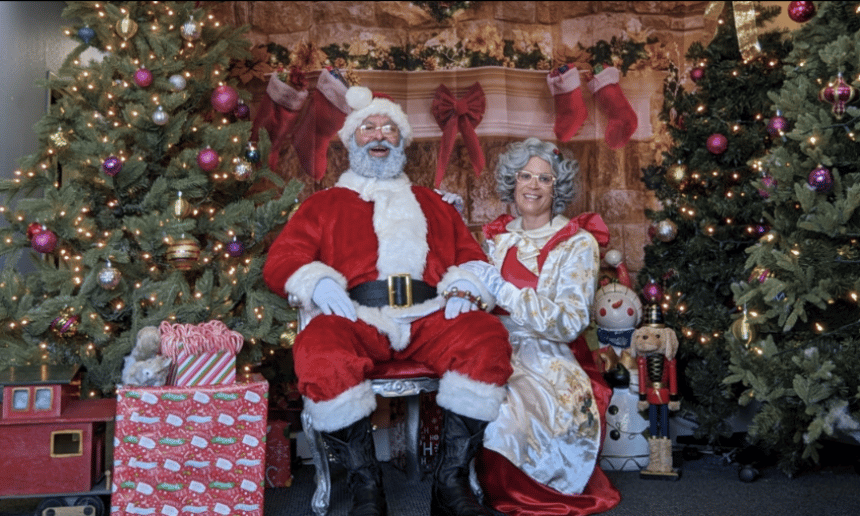 Gallery photo 10 of Sacramento Santa, Mrs. Claus & Elves