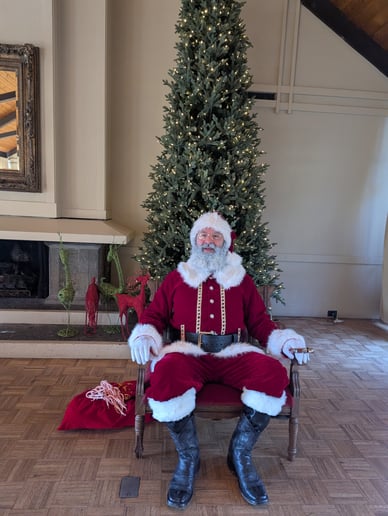 Gallery photo 9 of Sacramento Santa, Mrs. Claus & Elves