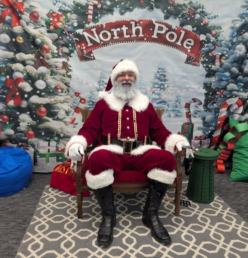 Gallery photo 8 of Sacramento Santa, Mrs. Claus & Elves