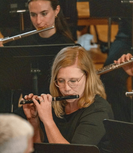 Gallery photo 3 of Sadie Hewitt - flutist