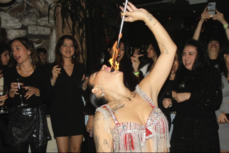 Gallery photo 4 of Sagittarius Fire