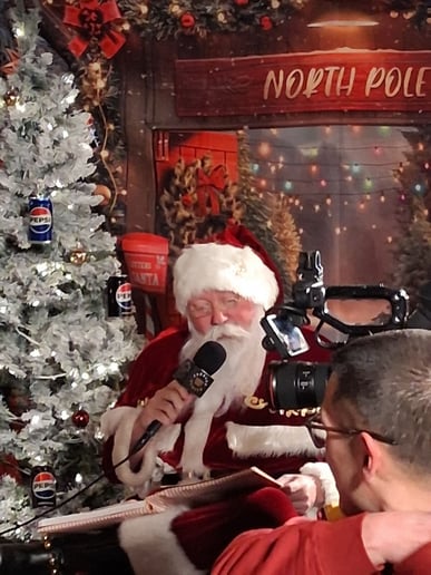 Gallery photo 5 of Santa MikeEllis