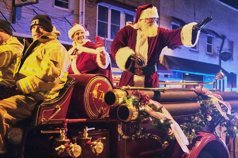 Gallery photo 2 of Saint Nick and Mrs. Claus