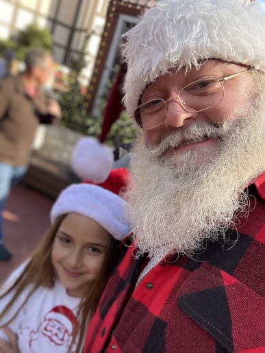 Gallery photo 9 of Saint Nick and Mrs. Claus