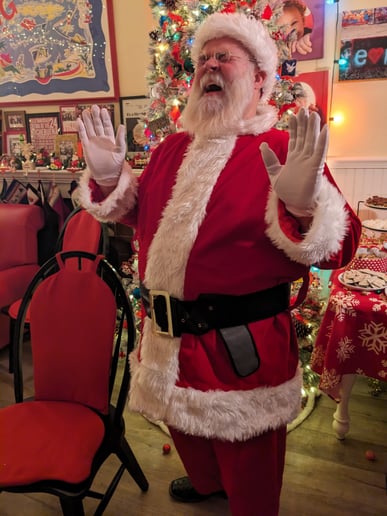 Gallery photo 17 of Saint Nick