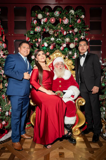 Gallery photo 4 of Saint Nick