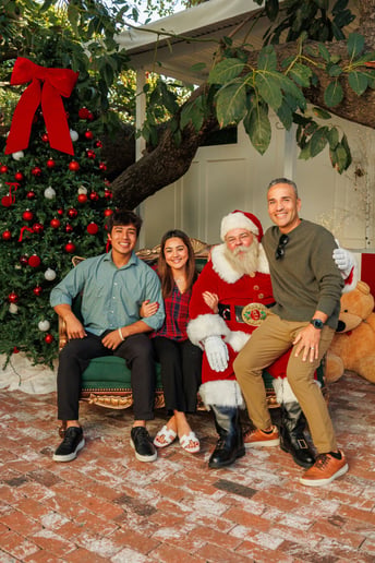 Gallery photo 12 of Saint Nick