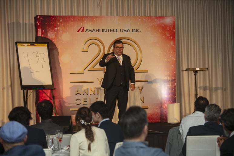Gallery photo 8 of Adrian Saint - OC Mentalist
