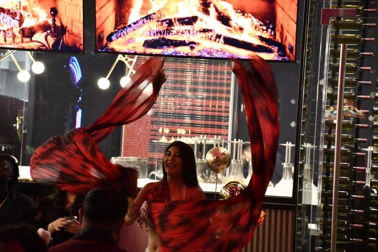 Gallery photo 3 of Salome Bellydancer