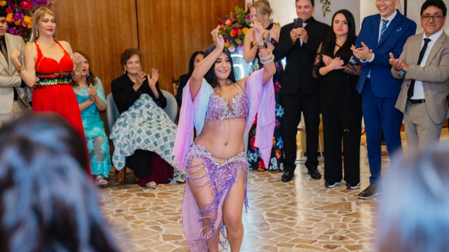 Gallery photo 4 of Salome Bellydancer