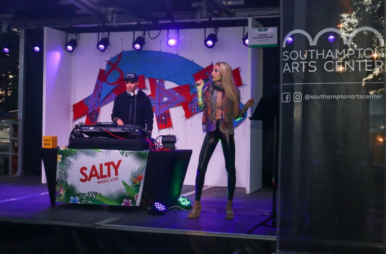 Gallery photo 25 of Salty