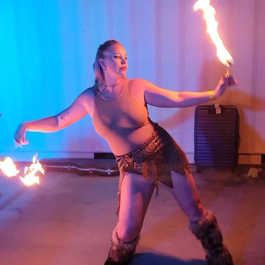 Gallery photo 1 of Sam Ablaze