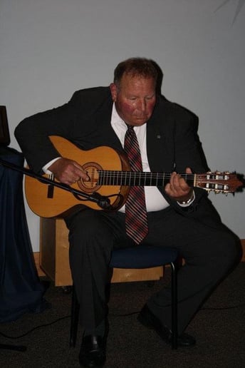 Gallery photo 1 of Sam Hawkins Solo Guitarist