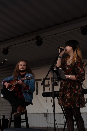 Gallery photo 5 of Sam & Illia