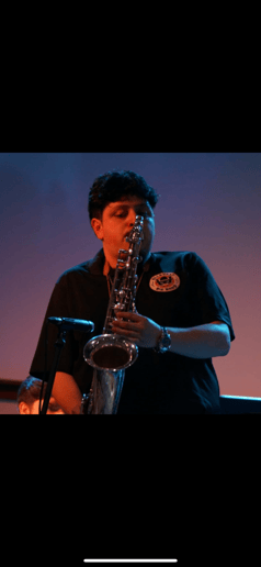 Gallery photo 1 of Sam 🎷