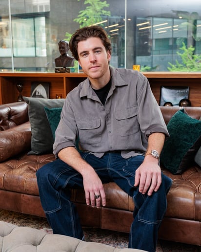 Gallery photo 1 of Sam Woolf