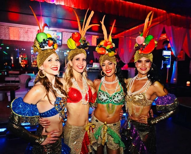 Gallery photo 3 of Samba Conmigo
