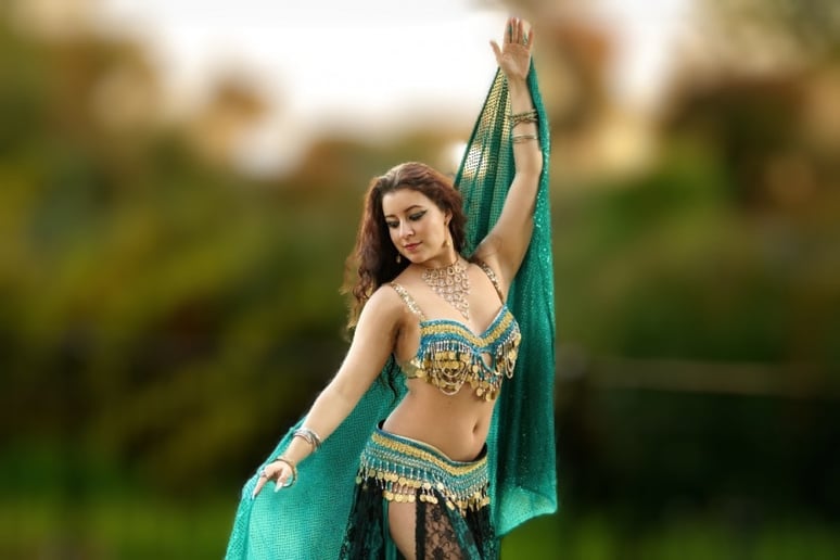 Gallery photo 3 of Samia Dances