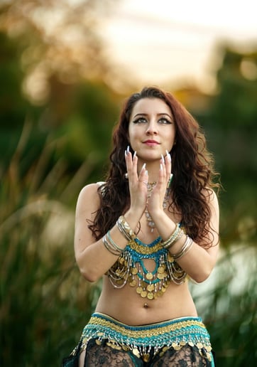 Gallery photo 5 of Samia Dances