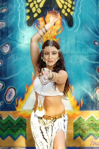 Gallery photo 6 of Samia Dances