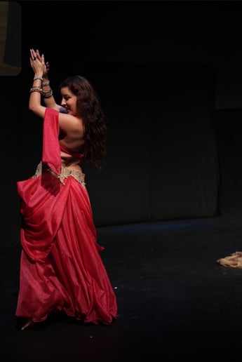 Gallery photo 7 of Samia Dances