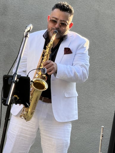 Gallery photo 10 of SammySax