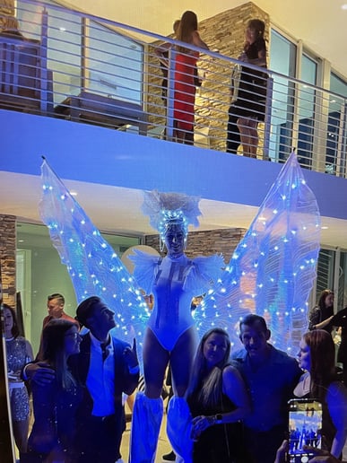 Gallery photo 6 of Bright Show