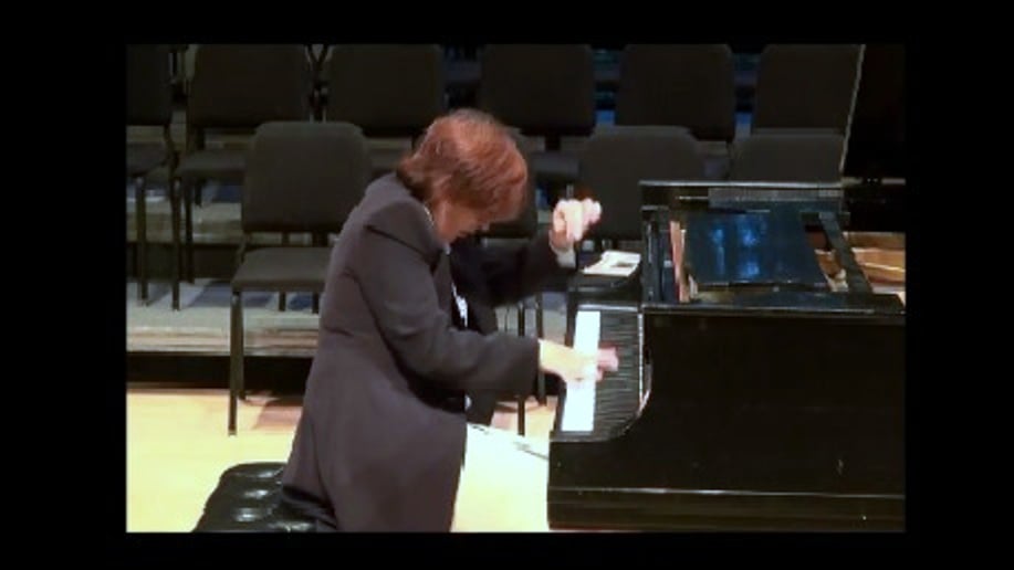 Gallery photo 2 of Sandrine Erdely-Sayo