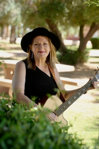 Gallery photo 11 of Sandy Hathaway