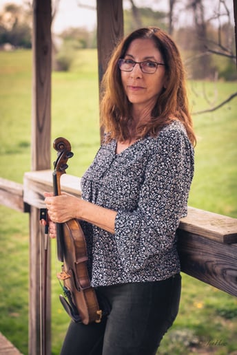 Gallery photo 5 of Sandy Herrault, Violinist