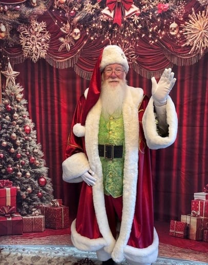 Gallery photo 1 of Santa-Hal