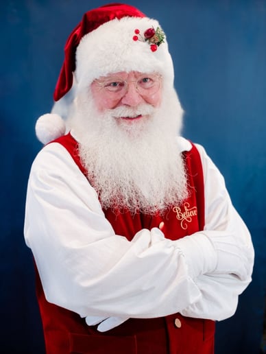 Gallery photo 1 of Santa-Mac