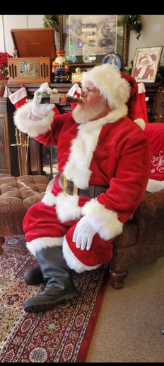 Gallery photo 2 of Santa-T