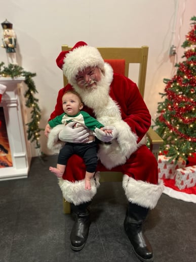 Gallery photo 3 of Santa-T