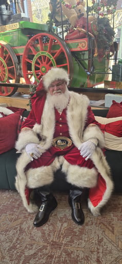 Gallery photo 18 of Santa-T