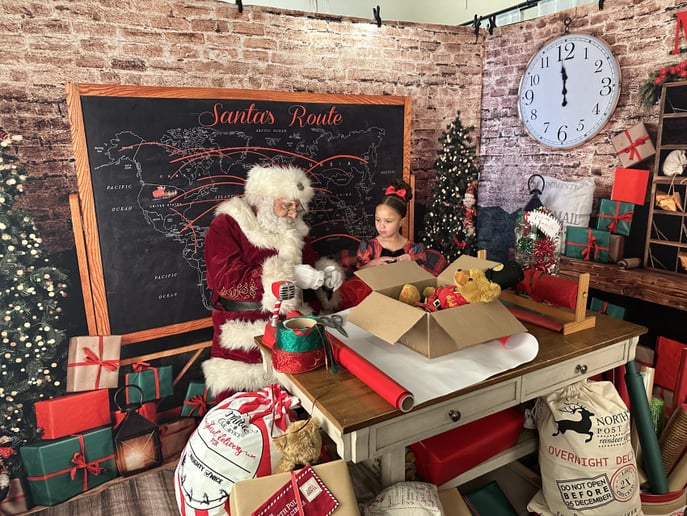 Gallery photo 16 of Santa Albert  -  Santa A. Claus