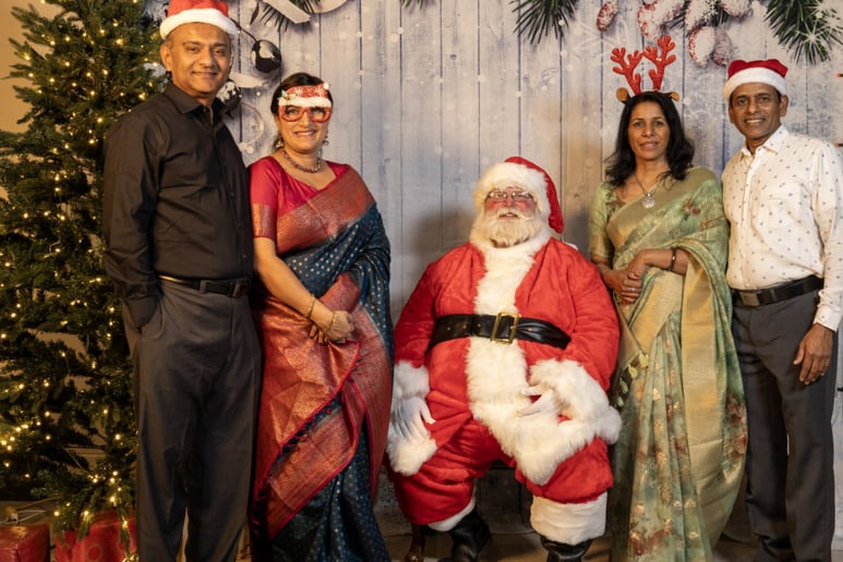 Gallery photo 10 of Santa Aaron