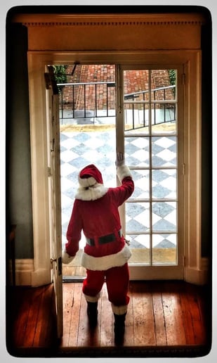 Gallery photo 2 of Santa Al