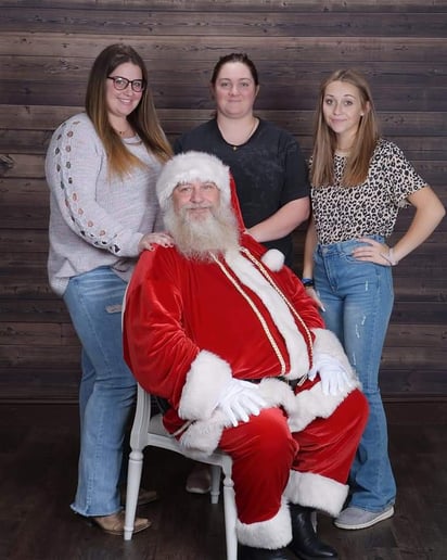 Gallery photo 2 of Santa Alan