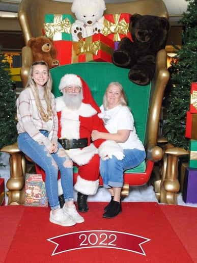 Gallery photo 3 of Santa Alan