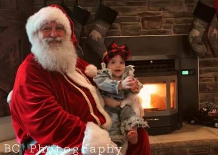 Gallery photo 6 of Santa Alan