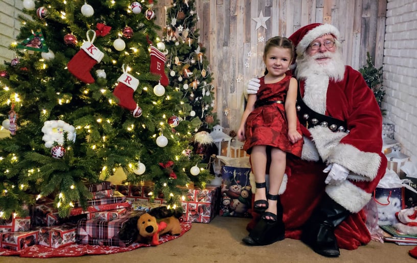 Gallery photo 3 of Santa Allen