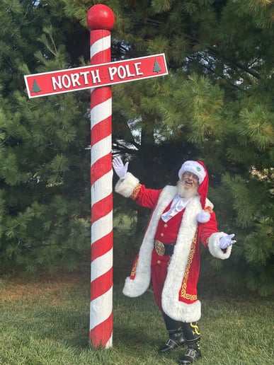 Gallery photo 4 of Santa Allen Klaugh