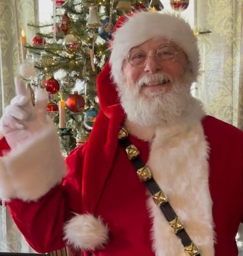 Gallery photo 7 of Santa and Mrs Claus Burkett